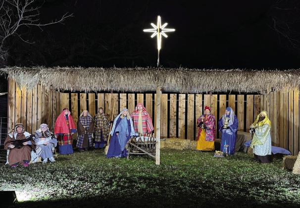 Drive-thru live nativity attracts hundreds