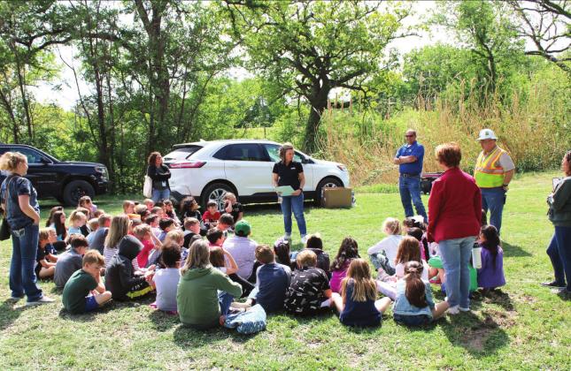 Second grade learns about Earth Day