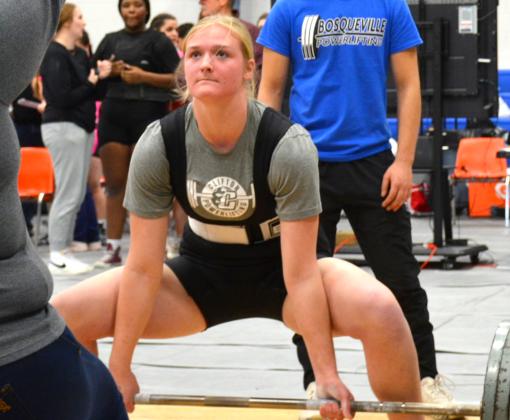 Lady Cub Lenora Busby breaks weight class deadlift record in Bosqueville Photo courtesy of Brett Voss’ The Sports Buzz