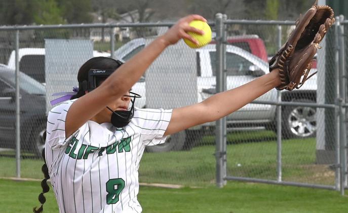 Lady Cub senior Laylah Gaona (8) delivers from the circle against Keene. Photo courtesy of Brett Voss’ The Sports Buzz